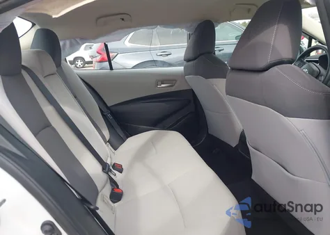 2020 Toyota Corolla Le z USA, uszkodzony, nr VIN 5YFEPRAE7LP113275